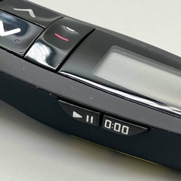 Logitech R700 Professional Laser (rot) Presenter